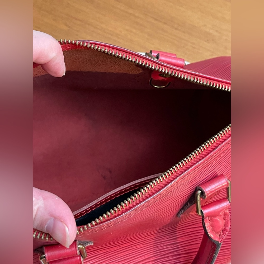 Louis Vuitton Red Epi Speedy 25 Leather Satchel - Picture 7 of 16